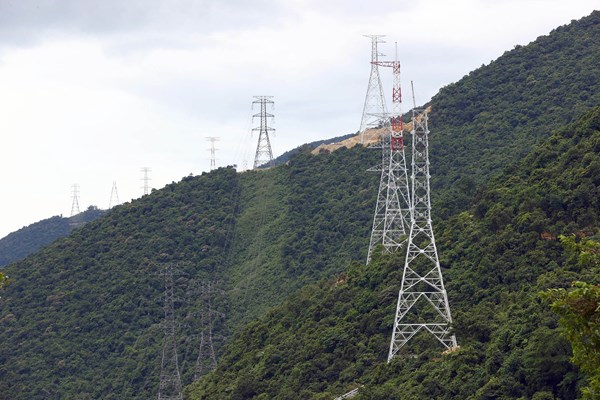 Đường dây 500kV mạch 3 giai đoạn nước rút - Bài 1: Gió và lốc cản bước tiến