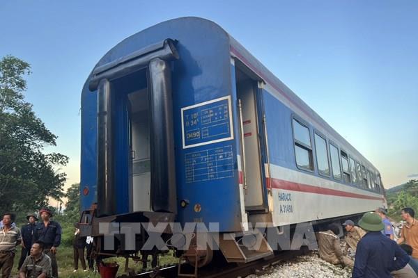 Tàu SE2 đã lưu thông trở lại sau sự cố trật bánh khỏi đường ray