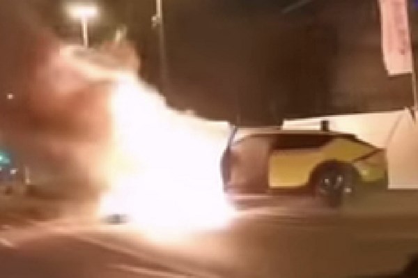 Hàn Quốc ứng dụng công nghệ mới ngăn ngừa cháy nổ xe điện