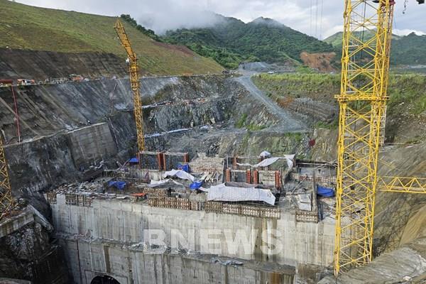 Đôn đốc tiến độ dự án Nhà máy Thủy điện Hòa Bình mở rộng
