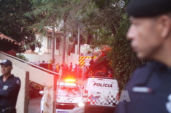 Rơi máy bay chở 62 người ở Brazil