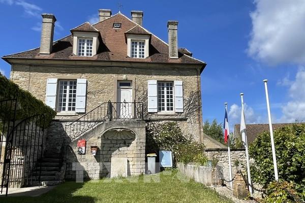 Trại sáng tác Jules Roy, nơi ra đời nhiều tác phẩm văn học Pháp