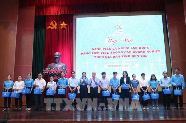Bến Tre phát triển đảng viên trong doanh nghiệp