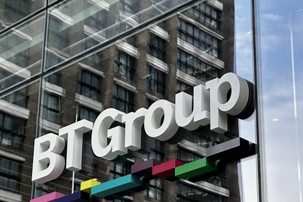 Thương vụ lớn sẽ làm thay đổi ngành viễn thông thế giới