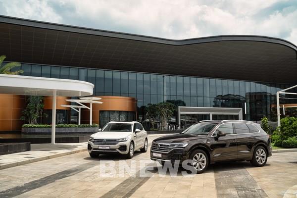 Volkswagen điều chỉnh giá niêm yết xe Touareg và ưu đãi 50% lệ phí trước bạ