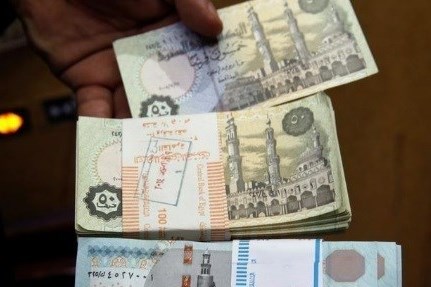 Đồng nội tệ Ai Cập tiếp tục mất giá