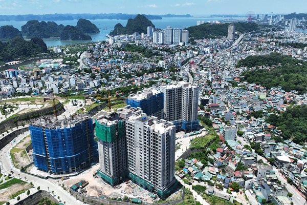 Quảng Ninh tăng tốc đầu tư công