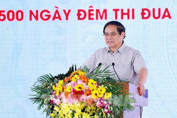 Thủ tướng phát động thi đua cao điểm 500 ngày đêm hoàn thành 3.000 km cao tốc