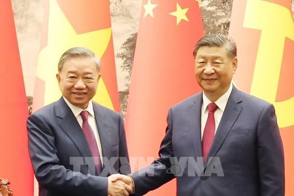 Tổng Bí thư, Chủ tịch nước Việt Nam và Trung Quốc chứng kiến Lễ ký các văn kiện hợp tác giữa hai nước