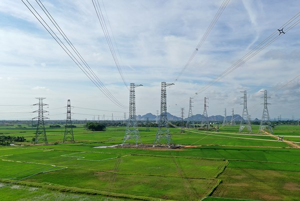 Đóng điện Dự án đường dây 500kV mạch 3 cung đoạn Quỳnh Lưu – Thanh Hóa