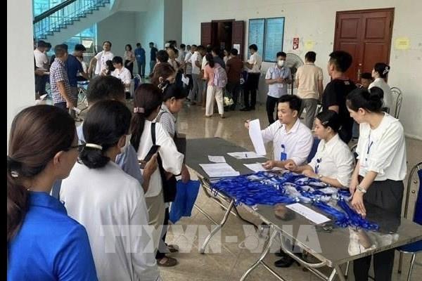 Hà Nội yêu cầu kiểm tra, xử lý vi phạm pháp luật liên quan đến đấu giá đất cao bất thường
