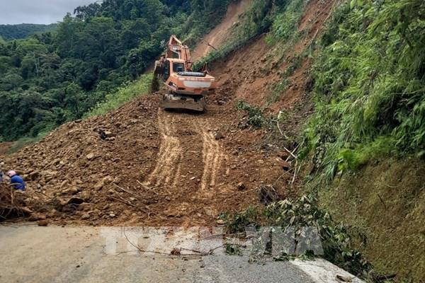 Quốc lộ 4H sạt lở lớn, chia cắt Lai Châu và Điện Biên