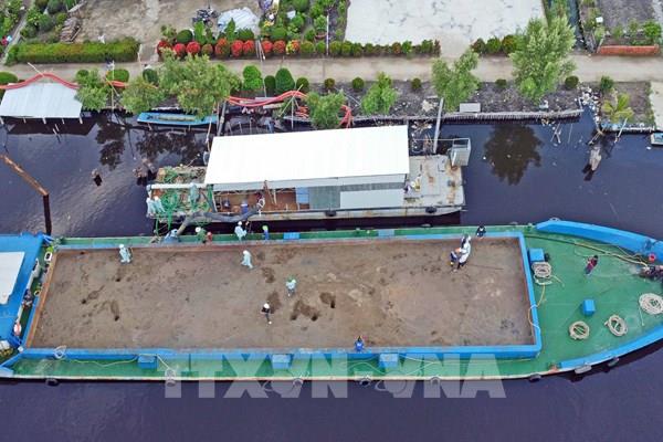 Đưa cát đắp nền về dự án Vành đai 3 Tp. Hồ Chí Minh vào cuối tháng 8