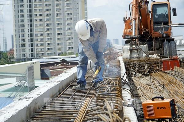 Cầu Nam Lý với vốn đầu tư giảm 200 tỷ đồng sẽ thông xe vào giữa tháng 9 tới