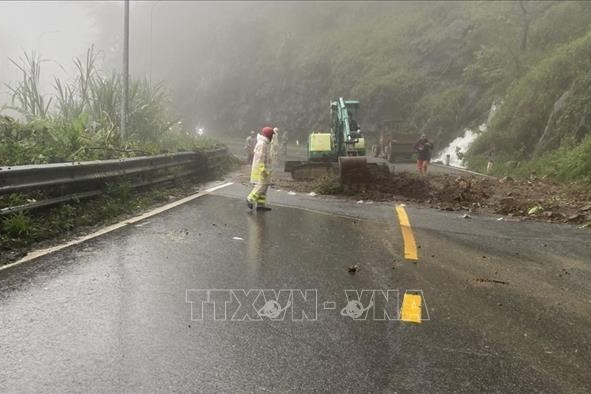 Hạn chế lưu thông để xử lý 12 điểm sạt lở trên đèo Bảo Lộc từ ngày 20/8