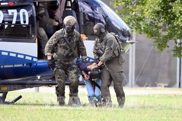 Vụ đâm dao ở Đức: Nghi phạm người Syria tự thú