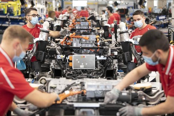 Lao động nước ngoài tạo ra 24,6 tỷ euro cho miền Đông nước Đức