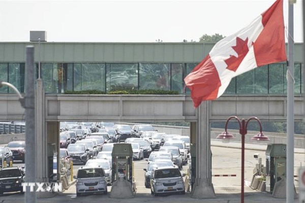 Canada siết chặt quy định hạn chế lao động nước ngoài tạm thời