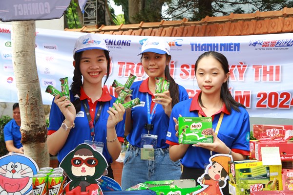 Nestlé Việt Nam tặng gần 200.000 phần quà cho học sinh, sinh viên có hoàn cảnh khó khăn