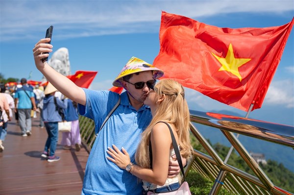 Du lịch Việt Nam có thể đạt mục tiêu 17-18 triệu lượt khách quốc tế?