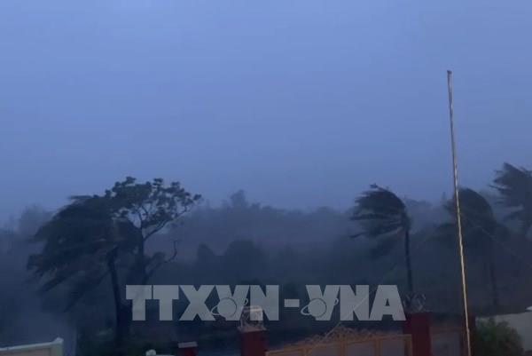Bão số 3: Đến 9 giờ sáng vẫn ở cấp 14, chiều nay có khả năng vào đất liền