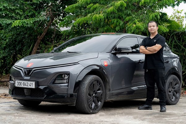 Chủ xe VF 6: “Hoàn toàn tự tin đi xuyên Việt’”