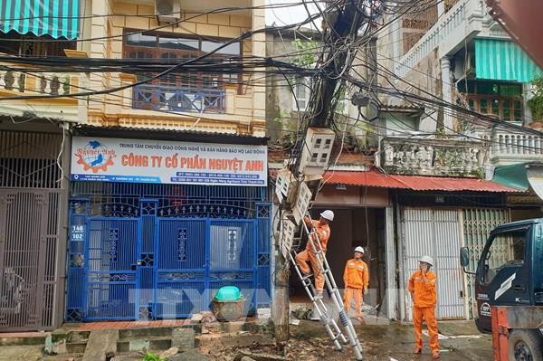 Điện lực Thanh Hóa khắc phục 16/18 đường dây trung áp bị sự cố