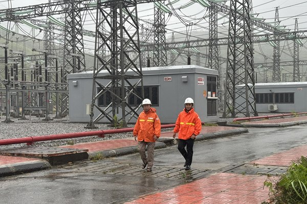 EVNNPT khẩn trương khắc phục lưới truyền tải điện