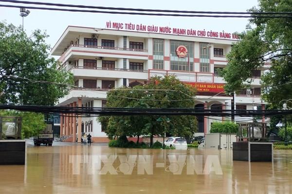 Thành phố Yên Bái vẫn chìm trong nước, gần 8.000 ngôi nhà bị ngập