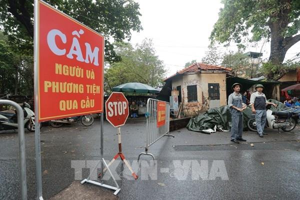 Tạm cấm người và tất cả phương tiện qua cầu Long Biên, Hà Nội