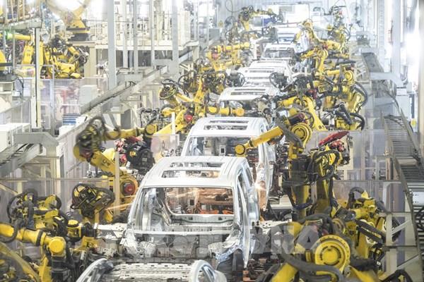 Trung Quốc đề xuất đàm phán với EU để giải quyết vấn đề thuế xe điện