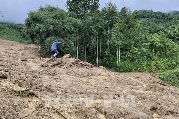 Thời tiết đêm 15/9: Một số khu vực nguy cơ lũ quét và sạt lở đất