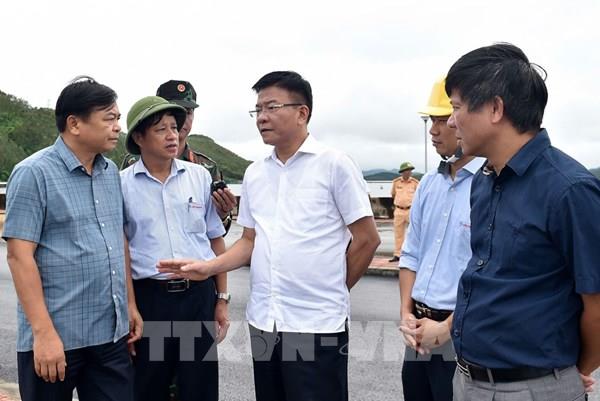 Phó Thủ tướng Lê Thành Long kiểm tra vận hành hồ thủy điện Thác Bà