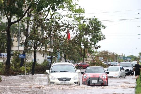 Xây dựng phương án đảm bảo an toàn công trình tại các vị trí cầu vượt sông