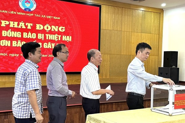 Liên minh Hợp tác xã Việt Nam quyên góp ủng hộ đồng bào khắc phục bão số 3 