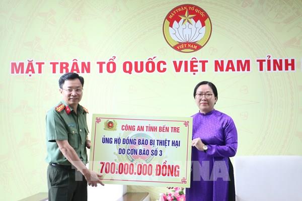 Công an Bến Tre ủng hộ 1,7 tỷ đồng cho đồng bào bị thiệt hại do bão số 3