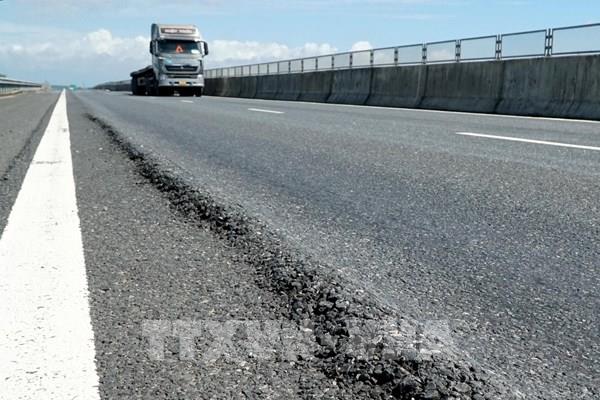 Cục Đường bộ yêu cầu khắc phục hư hỏng trên cao tốc Đà Nẵng – Quảng Ngãi