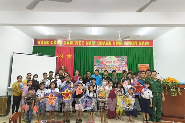 Bến Tre chăm lo Tết Trung thu cho thiếu nhi vùng sâu, vùng xa
