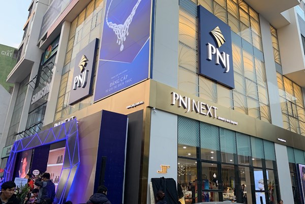 Lợi nhuận sau thuế của PNJ tăng trưởng không tương ứng với doanh thu 