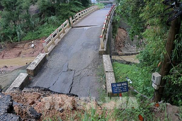 Hòa Bình: Sập cầu Ngòi Móng trên đường tỉnh 445