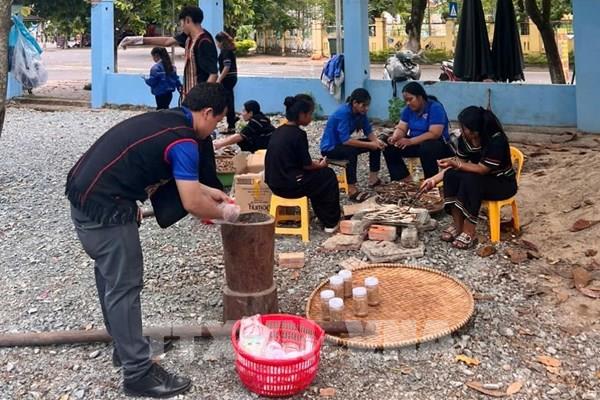 Khánh Hòa: Những hũ cá khô "nghĩa tình" từ Khánh Vĩnh gửi ra miền Bắc