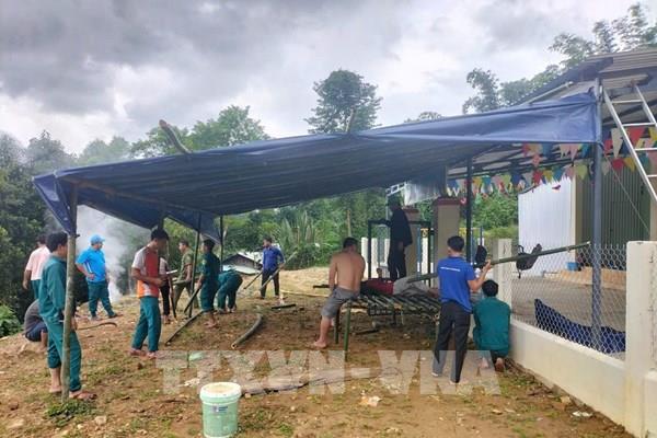 Xuất hiện vết nứt sâu trên đồi, Quảng Nam sơ tán khẩn cấp các hộ dân