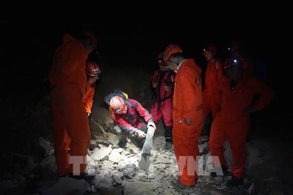 Khám phá hang động dài nhất châu Á