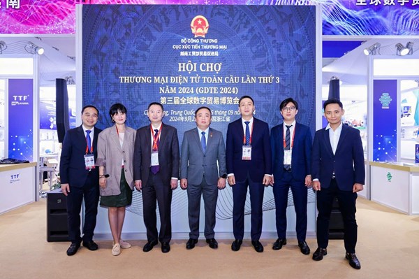 Khai trương Gian hàng Quốc gia Việt Nam tại Hội chợ thương mại điện tử toàn cầu lần thứ 3