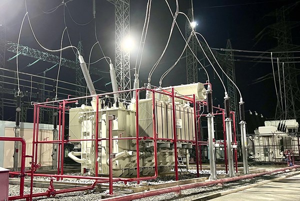 Đóng điện nâng công suất gấp đôi cho Trạm biến áp 220 kV Cần Thơ