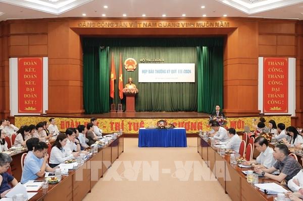 Tạm hoãn xuất cảnh với cá nhân, pháp nhân nợ thuế chỉ thực hiện sau khi đã rà soát