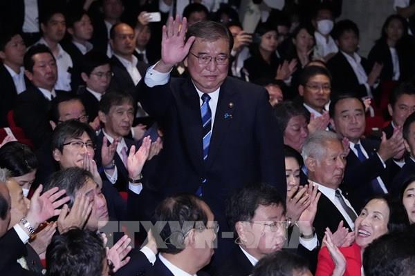 Trọng trách để "Nhật Bản trở lại"