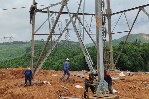 Phấn đấu hoàn thành Đường dây 220kV Nậm Sum – Nông Cống cuối tháng 10/2024