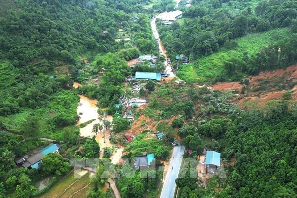 Vụ sạt lở nghiêm trọng tại Hà Giang: Phân luồng giao thông trên tuyến Quốc lộ 2