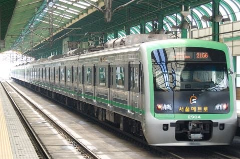 Seoul Metro kiếm được hơn 11 triệu USD từ việc bán quyền đặt tên thay thế cho các nhà ga